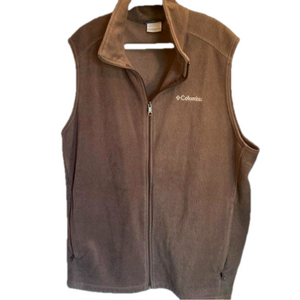 Columbia Vest 2XT gray classic zip vest in hard to find size